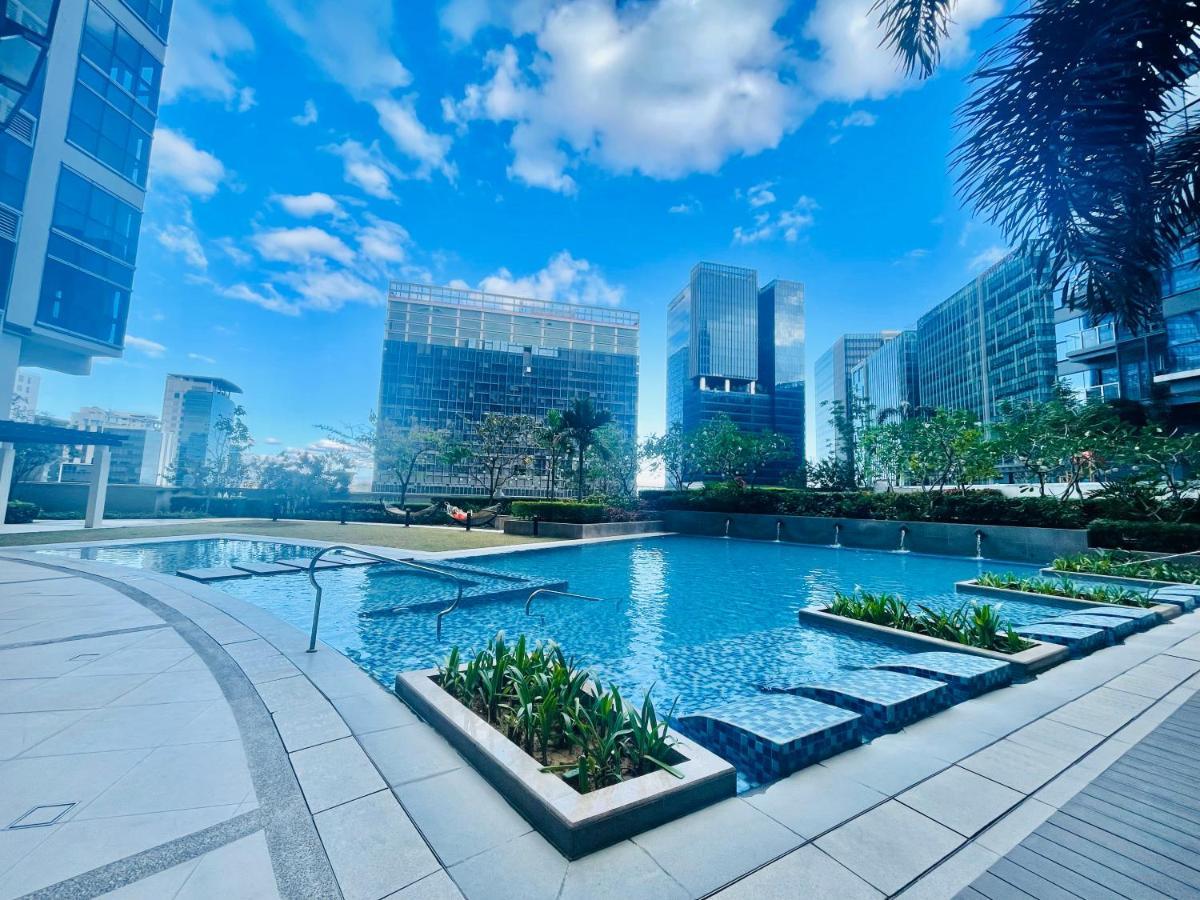 Uptown Parksuites Bgc Taguig Exterior foto
