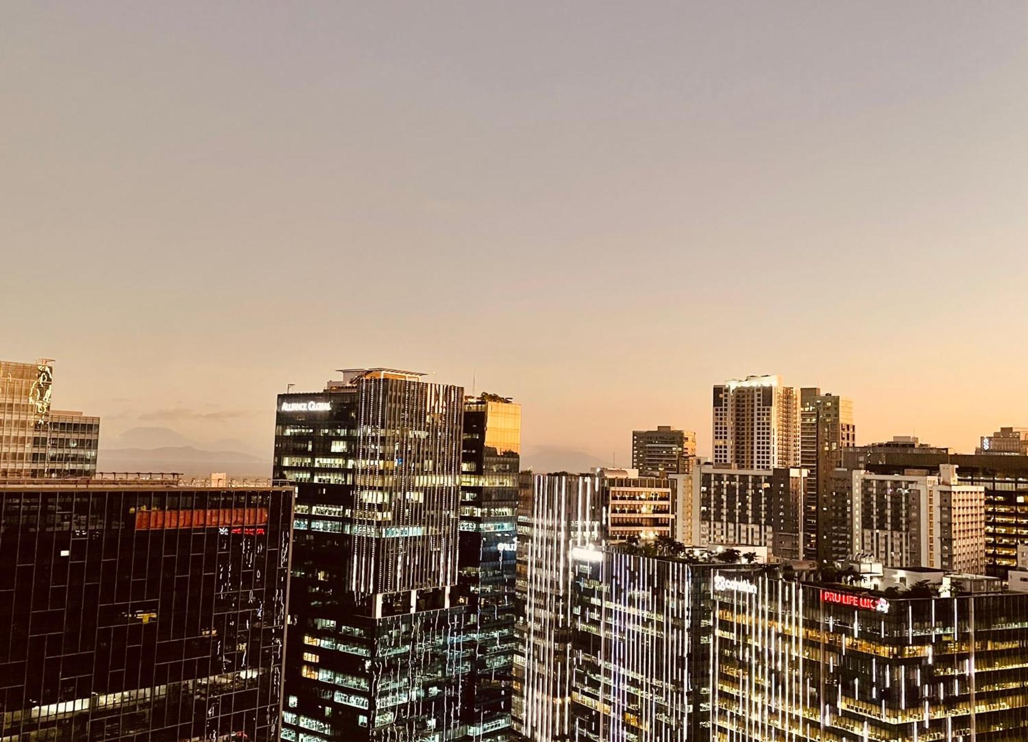 Uptown Parksuites Bgc Taguig Exterior foto